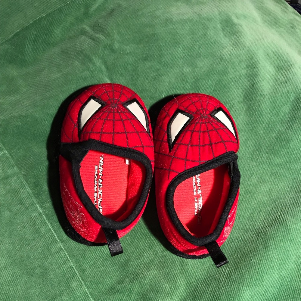 👦🏼EUC Spidey Slippers👦🏼